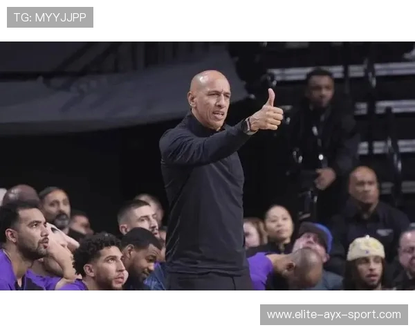 看傻了！官方：勇士正式与主帅科尔达成两年续约合同，场面多少有点离谱